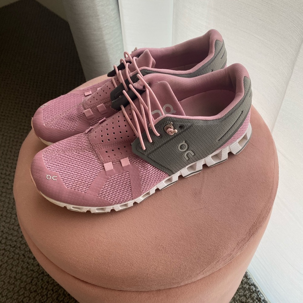 On Cloud 70/30 sneakers size 7.5